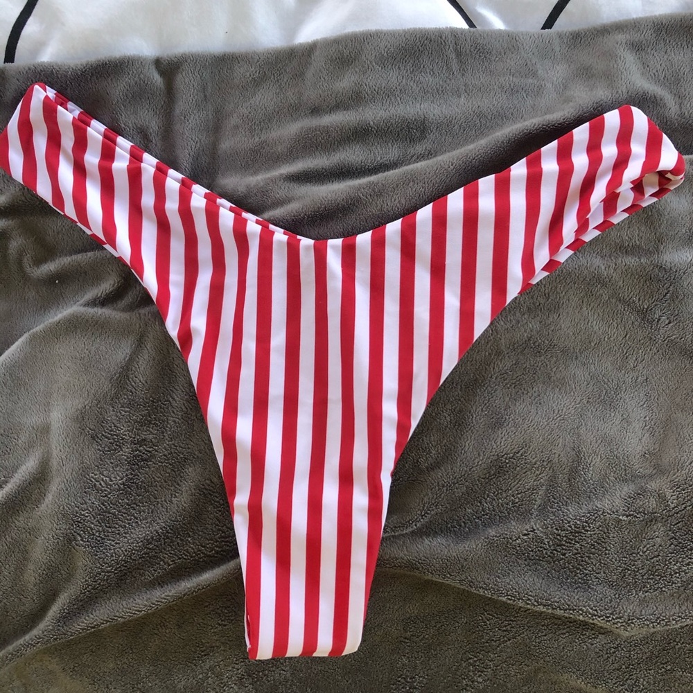 cheeky stripped bikini bottoms